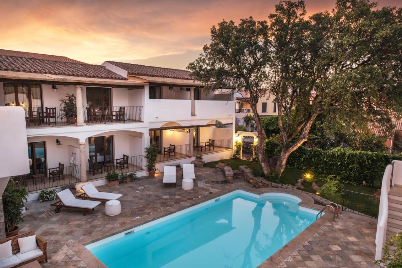 Hotel Borgo Antico San Pantaleo Exterior foto
